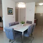 Erceg شقة